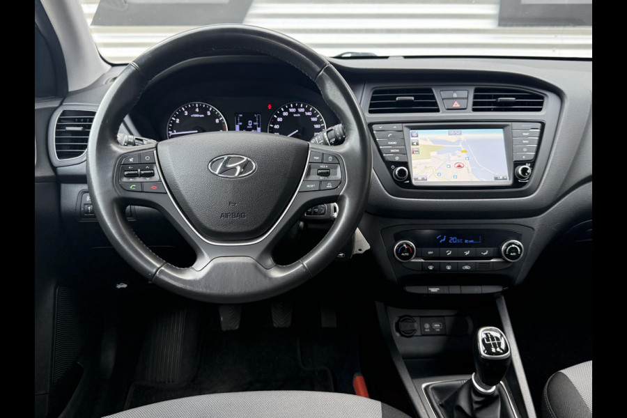 Hyundai i20 1.0 T-GDI Comfort 1e Eigenaar|Navi|Camera|Clima|Cruise|PDC|Trekhaak|N.A.P|APK tot 09-2026