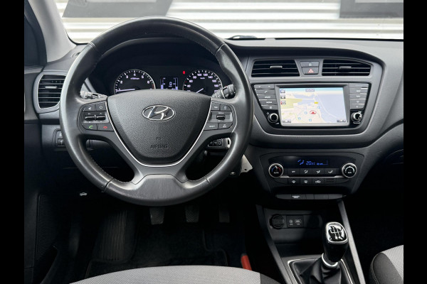 Hyundai i20 1.0 T-GDI Comfort 1e Eigenaar|Navi|Camera|Clima|Cruise|PDC|Trekhaak|N.A.P|APK tot 09-2026