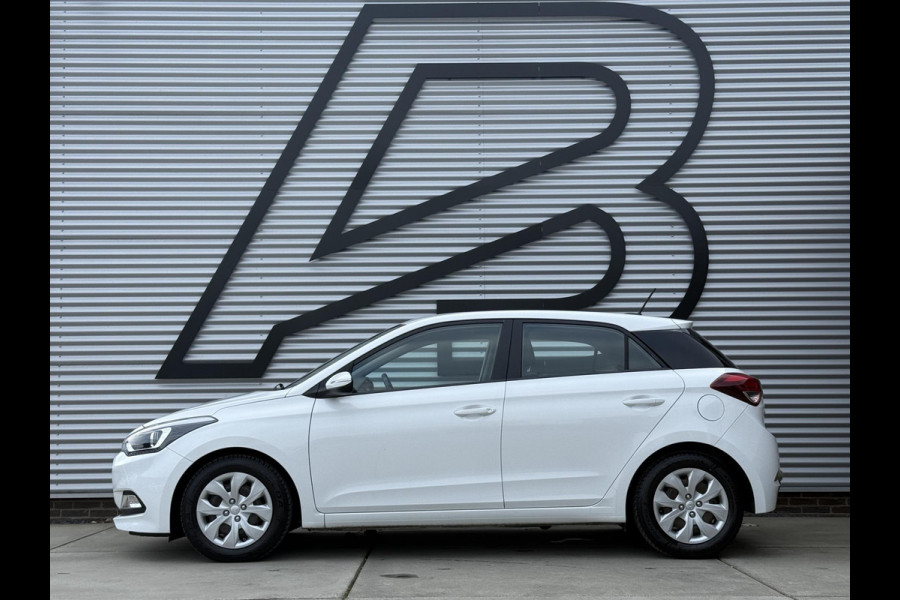 Hyundai i20 1.0 T-GDI Comfort 1e Eigenaar|Navi|Camera|Clima|Cruise|PDC|Trekhaak|N.A.P|APK tot 09-2026