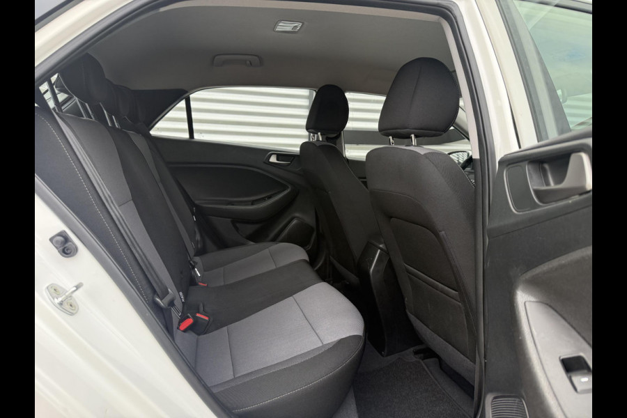 Hyundai i20 1.0 T-GDI Comfort 1e Eigenaar|Navi|Camera|Clima|Cruise|PDC|Trekhaak|N.A.P|APK tot 09-2026