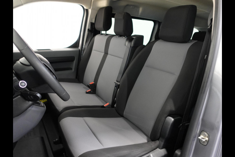 Toyota Proace Shuttle 1.5 D-4D Navigator Long L3H1 |9 Persoons | Navigatie | Parkeersensoren | Carplay | Cruise Control | DAB |