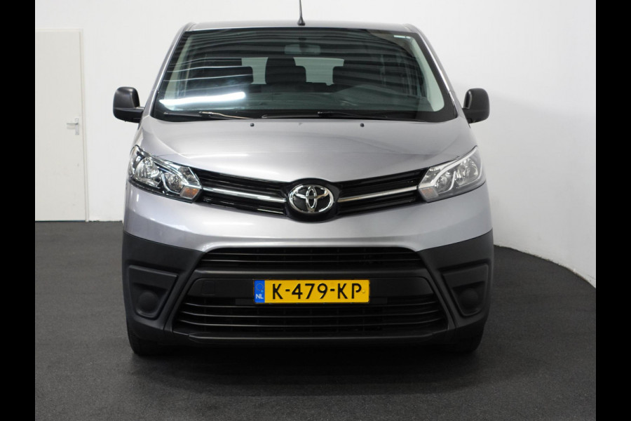 Toyota Proace Shuttle 1.5 D-4D Navigator Long L3H1 |9 Persoons | Navigatie | Parkeersensoren | Carplay | Cruise Control | DAB |