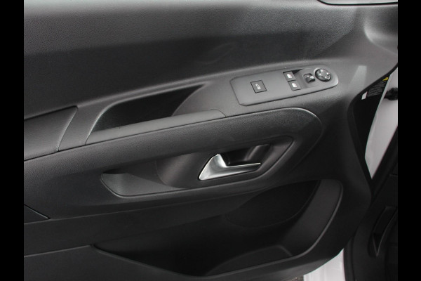 Peugeot Partner 1.5 BlueHDi 130PK L2 Automaat Navigatie Apple Carplay / Android Auto DAB trekhaak Cruise Control Airco Houten bekleding laadruimte