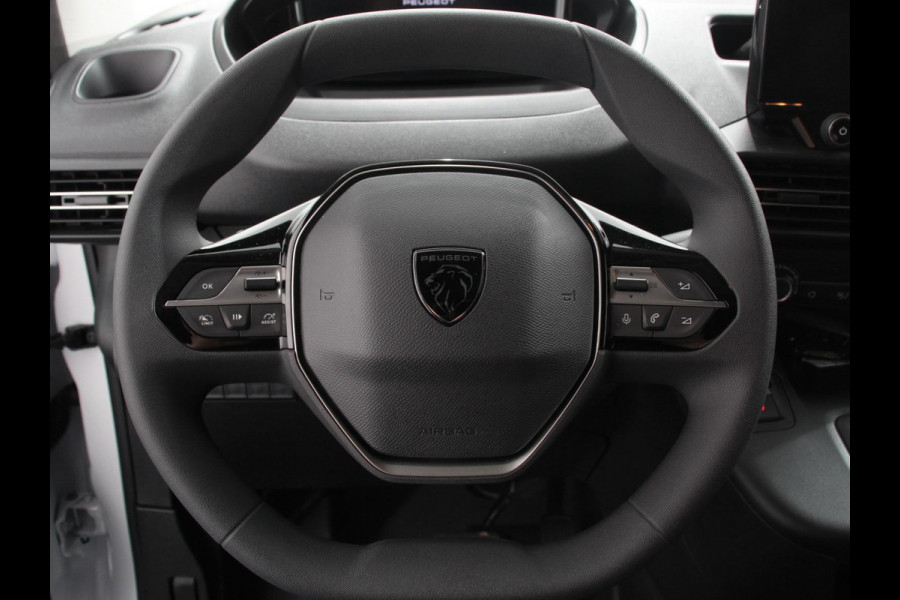 Peugeot Partner 1.5 BlueHDi 130PK L2 Automaat Navigatie Apple Carplay / Android Auto DAB trekhaak Cruise Control Airco Houten bekleding laadruimte