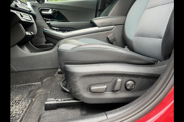 Kia e-Niro Dynamic Line 64 kWh SOH 99% | 450 km actieradius | Stuur-/& Stoelverwarming | Parkeersensoren |