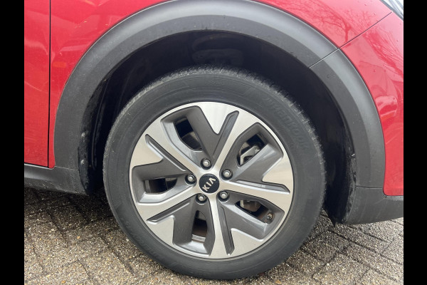 Kia e-Niro Dynamic Line 64 kWh SOH 99% | 450 km actieradius | Stuur-/& Stoelverwarming | Parkeersensoren |