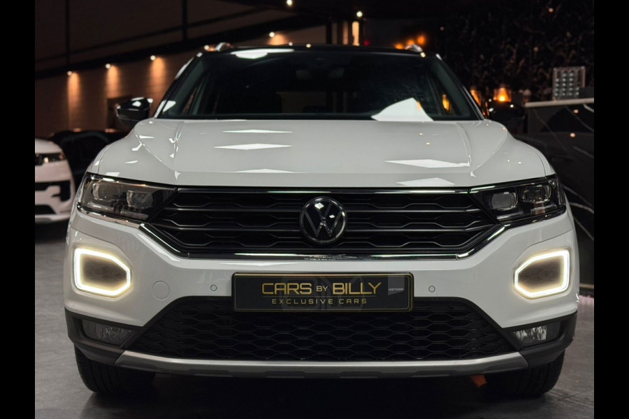 Volkswagen T-Roc 1.5 TSI Business R|PANO|STOELVER|AUT|ACC