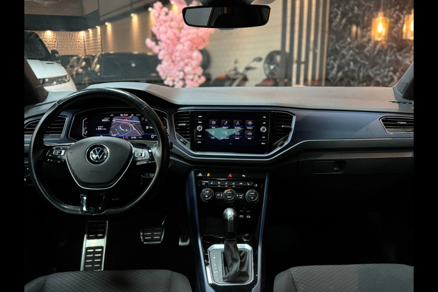 Volkswagen T-Roc 1.5 TSI Business R|PANO|STOELVER|AUT|ACC