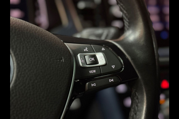 Volkswagen T-Roc 1.5 TSI Business R|PANO|STOELVER|AUT|ACC