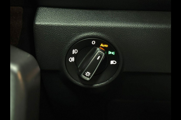 Volkswagen T-Roc 1.5 TSI Business R|PANO|STOELVER|AUT|ACC