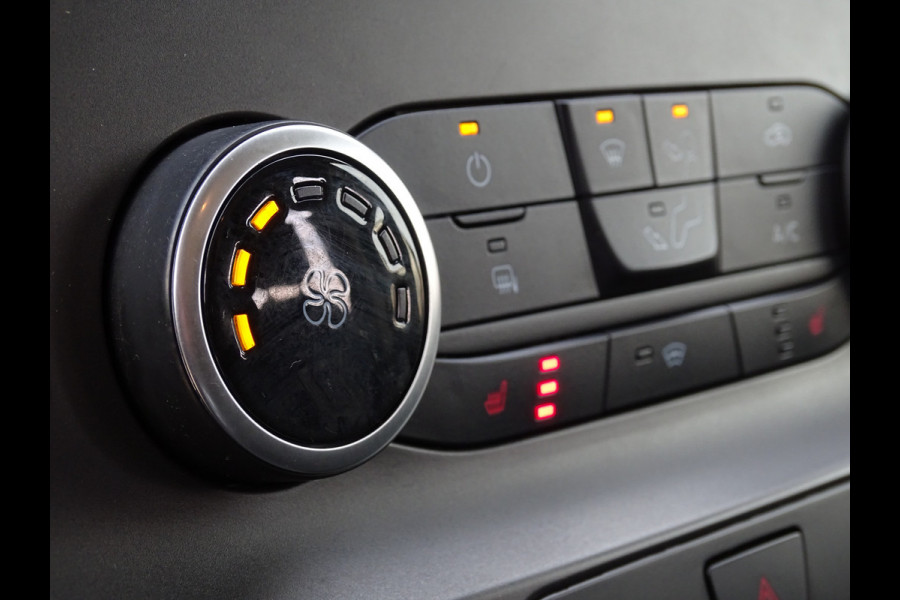 Ford Transit Custom 2.0 TDCI L2H1 Trend 6 Zits DC Euro 6