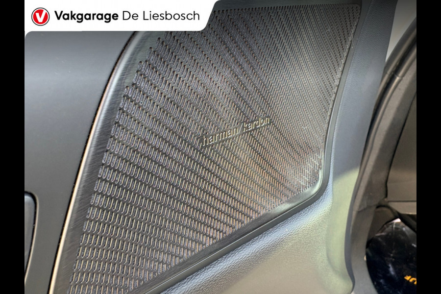 Volvo V60 2.0 T6 Recharge AWD R-Design / 360 camera / Panoramadak / Leder / head-up / Harman-Kardon