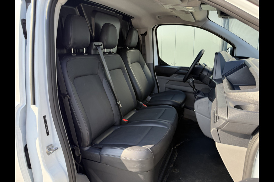 Ford Transit Custom 2.0 TDCI 136 PK TREND / L2H1 / 41.992 KM !! / 2.800 KG AHG / CAMERA / CRUISE / 3 ZITS / AIRCO / CARPLAY