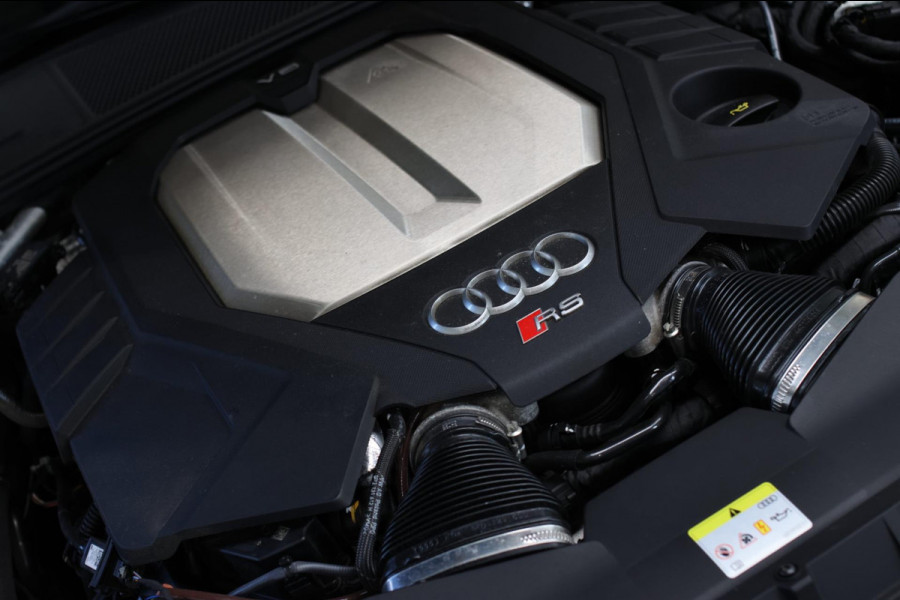 Audi RS6 TFSI Quattro *Keramisch*Pano*B&O Advanced*Soft-Close*Alcantara*