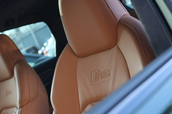 Audi RS6 TFSI Quattro *Keramisch*Pano*B&O Advanced*Soft-Close*Alcantara*