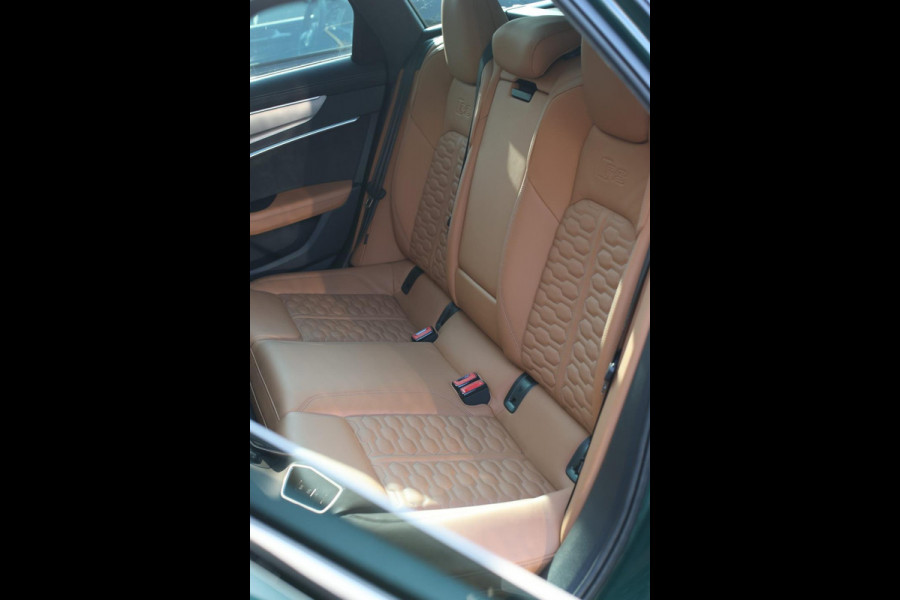 Audi RS6 TFSI Quattro *Keramisch*Pano*B&O Advanced*Soft-Close*Alcantara*