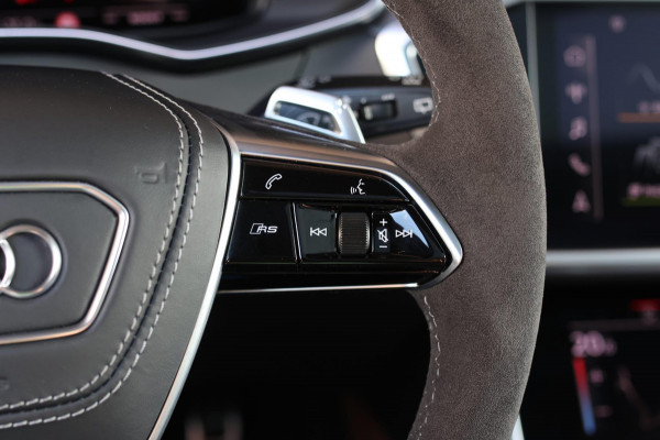 Audi RS6 TFSI Quattro *Keramisch*Pano*B&O Advanced*Soft-Close*Alcantara*