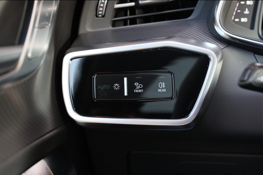 Audi RS6 TFSI Quattro *Keramisch*Pano*B&O Advanced*Soft-Close*Alcantara*