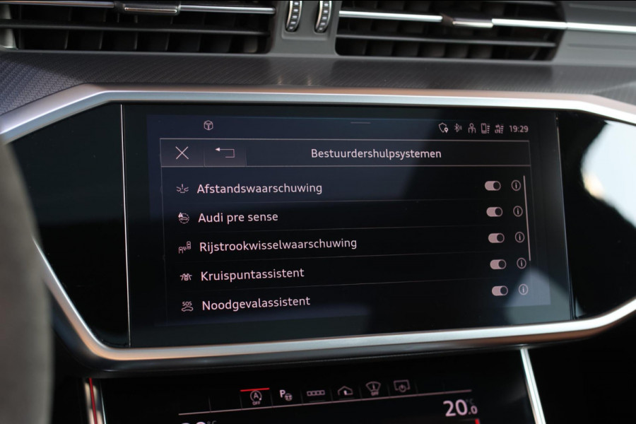 Audi RS6 TFSI Quattro *Keramisch*Pano*B&O Advanced*Soft-Close*Alcantara*