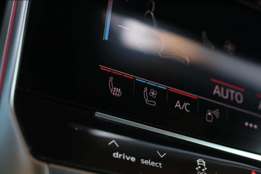 Audi RS6 TFSI Quattro *Keramisch*Pano*B&O Advanced*Soft-Close*Alcantara*