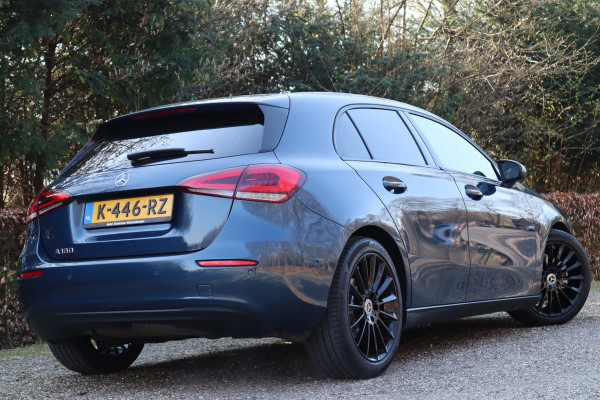 Mercedes-Benz A-Klasse 180 Business Solution | Camera | Stoelverwarming |