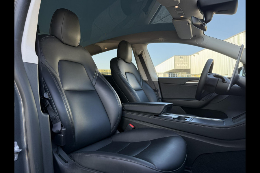 Tesla Model Y Aut. Long Range Dual Motor AWD | Autopilot | Panorama | Leder |