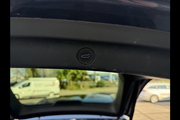 Tesla Model Y Aut. Long Range Dual Motor AWD | Autopilot | Panorama | Leder |