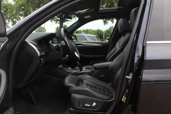 BMW iX3 High Executive 80 kWh / SoH 95.5% / Trekhaak / Panoramadak / Camera / Head-up / 20'' / Leder / Harman Kardon / Navigatie / Memory seats / Dodehoek / DAB / Stoelverwarming / Cruise Control Adaptief