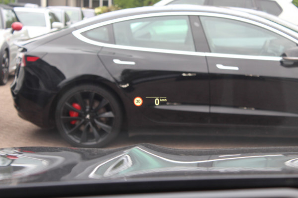 BMW iX3 High Executive 80 kWh / SoH 95.5% / Trekhaak / Panoramadak / Camera / Head-up / 20'' / Leder / Harman Kardon / Navigatie / Memory seats / Dodehoek / DAB / Stoelverwarming / Cruise Control Adaptief