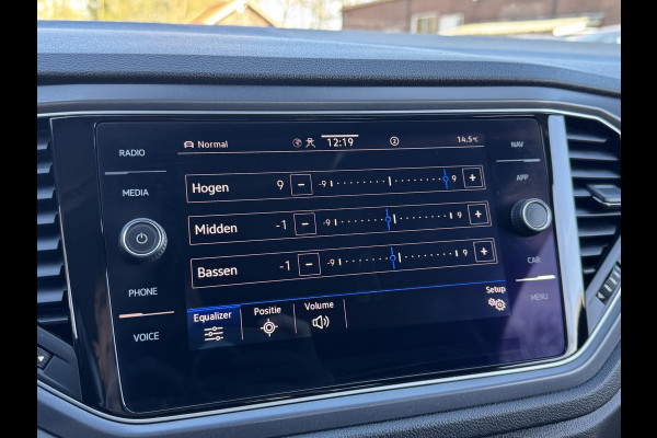 Volkswagen T-Roc Cabrio 1.5 TSI 150PK DSG R-LINE SPORT CAMERA/ACC/NAVIGATIE