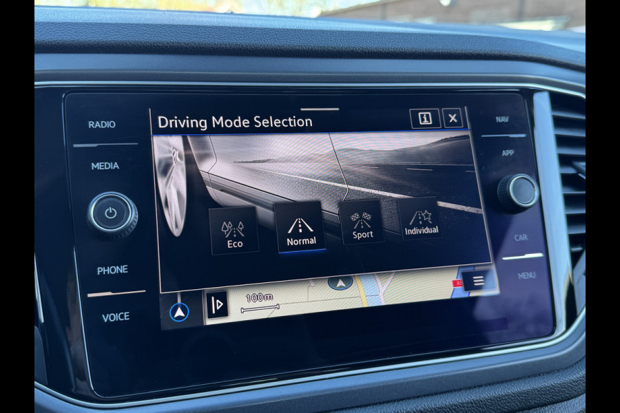 Volkswagen T-Roc Cabrio 1.5 TSI 150PK DSG R-LINE SPORT CAMERA/ACC/NAVIGATIE