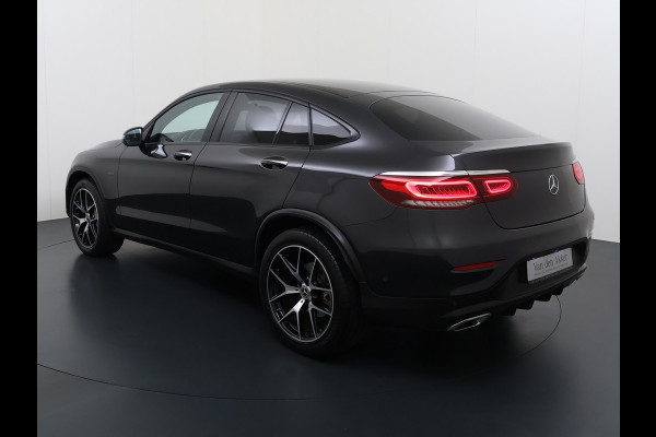 Mercedes-Benz GLC 300e AMG // Headup // Luchtvering // Memory // Burmester // 360 Camera // Distronic // Rijassistentie pakket // Keyless // Sfeer