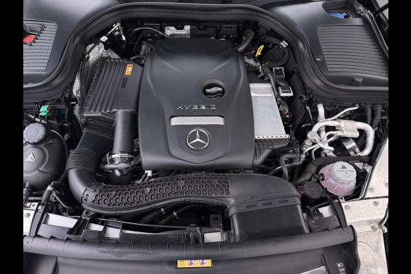 Mercedes-Benz GLC 300e AMG // Headup // Luchtvering // Memory // Burmester // 360 Camera // Distronic // Rijassistentie pakket // Keyless // Sfeer