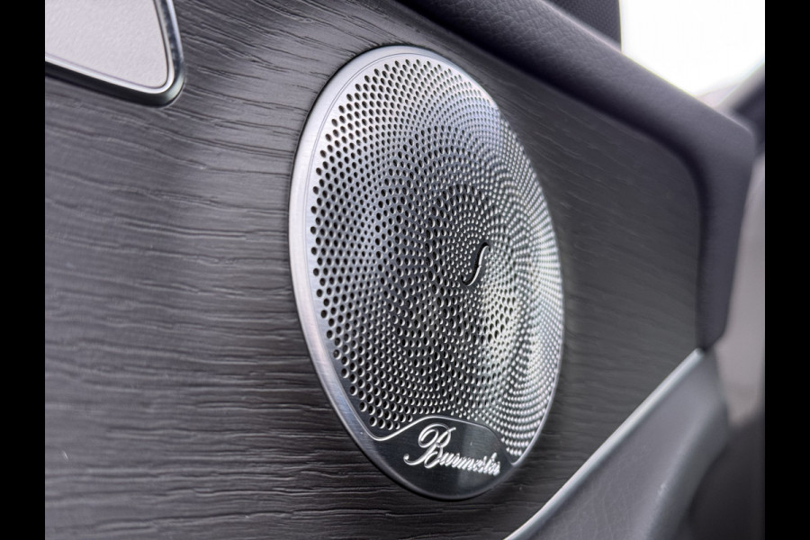 Mercedes-Benz GLC 300e AMG // Headup // Luchtvering // Memory // Burmester // 360 Camera // Distronic // Rijassistentie pakket // Keyless // Sfeer