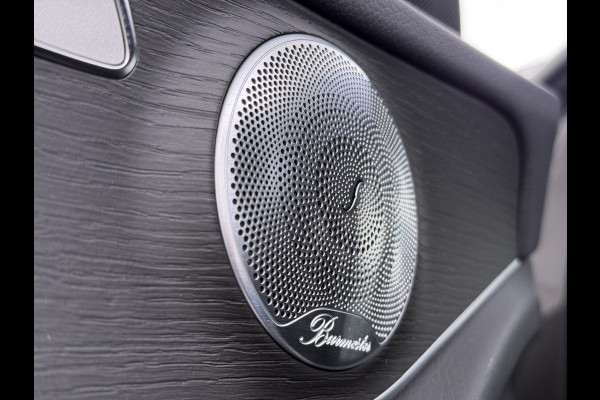 Mercedes-Benz GLC 300e AMG // Headup // Luchtvering // Memory // Burmester // 360 Camera // Distronic // Rijassistentie pakket // Keyless // Sfeer