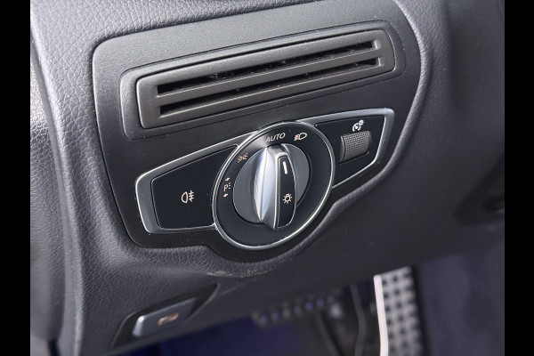 Mercedes-Benz GLC 300e AMG // Headup // Luchtvering // Memory // Burmester // 360 Camera // Distronic // Rijassistentie pakket // Keyless // Sfeer