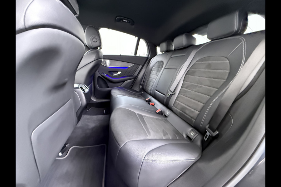Mercedes-Benz GLC 300e AMG // Headup // Luchtvering // Memory // Burmester // 360 Camera // Distronic // Rijassistentie pakket // Keyless // Sfeer
