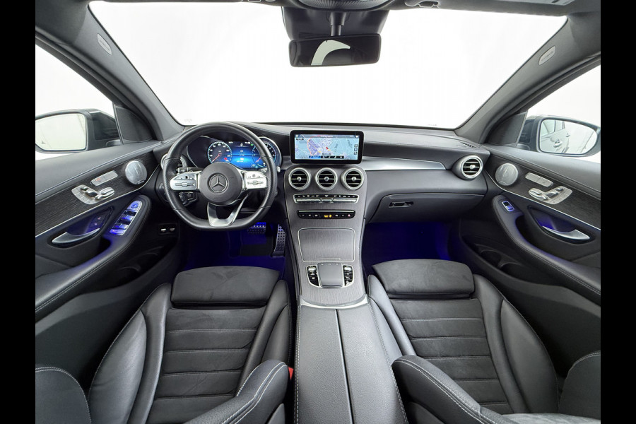 Mercedes-Benz GLC 300e AMG // Headup // Luchtvering // Memory // Burmester // 360 Camera // Distronic // Rijassistentie pakket // Keyless // Sfeer