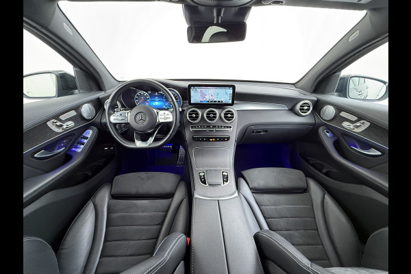 Mercedes-Benz GLC 300e AMG // Headup // Luchtvering // Memory // Burmester // 360 Camera // Distronic // Rijassistentie pakket // Keyless // Sfeer