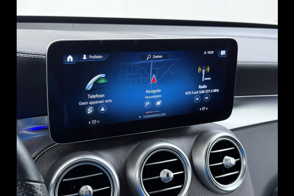 Mercedes-Benz GLC 300e AMG // Headup // Luchtvering // Memory // Burmester // 360 Camera // Distronic // Rijassistentie pakket // Keyless // Sfeer