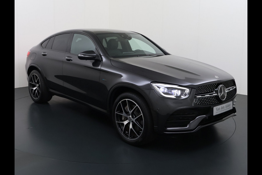 Mercedes-Benz GLC 300e AMG // Headup // Luchtvering // Memory // Burmester // 360 Camera // Distronic // Rijassistentie pakket // Keyless // Sfeer