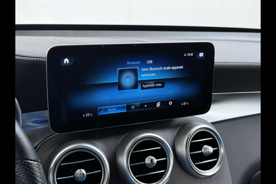 Mercedes-Benz GLC 300e AMG // Headup // Luchtvering // Memory // Burmester // 360 Camera // Distronic // Rijassistentie pakket // Keyless // Sfeer