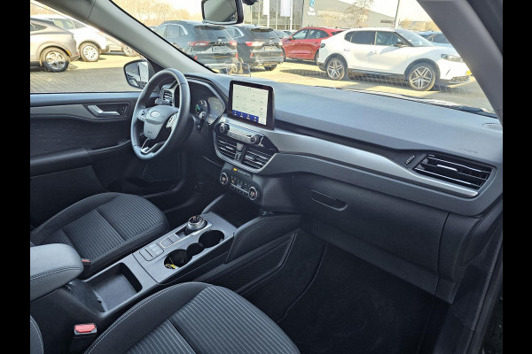 Ford Kuga 2.5 PHEV Titanium 225 pk | Winterpack | Head up display | PDC v + a | Lane assist | All-seasons banden