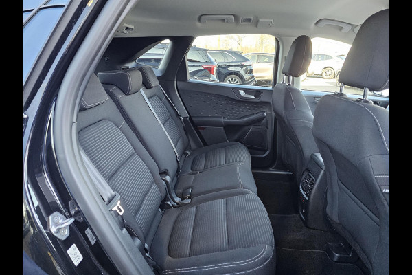 Ford Kuga 2.5 PHEV Titanium 225 pk | Winterpack | Head up display | PDC v + a | Lane assist | All-seasons banden