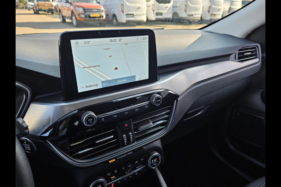 Ford Kuga 2.5 PHEV Titanium 225 pk | Winterpack | Head up display | PDC v + a | Lane assist | All-seasons banden