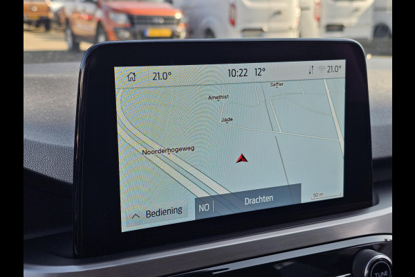 Ford Kuga 2.5 PHEV Titanium 225 pk | Winterpack | Head up display | PDC v + a | Lane assist | All-seasons banden