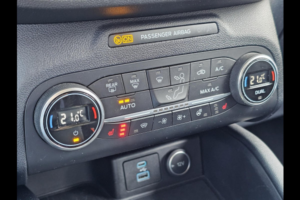 Ford Kuga 2.5 PHEV Titanium 225 pk | Winterpack | Head up display | PDC v + a | Lane assist | All-seasons banden