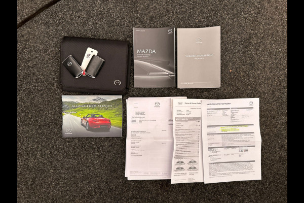 Mazda MX-30 E-SkyActiv 145 First Edition 36 kWh | Origineel NL | Head Up Adaptieve Cruise Stoelverwarming Camera Carplay Memorie