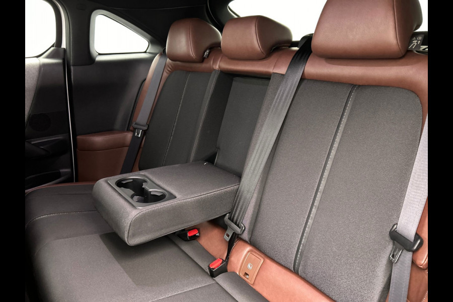 Mazda MX-30 E-SkyActiv 145 First Edition 36 kWh | Origineel NL | Head Up Adaptieve Cruise Stoelverwarming Camera Carplay Memorie