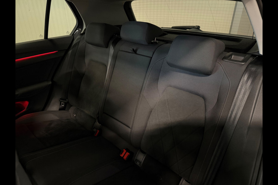 Volkswagen Golf 2.0 TDI | PANO | TREKHAAK | CAMERA | MEMORY SEATS | CARPLAY | IQ DRIVE